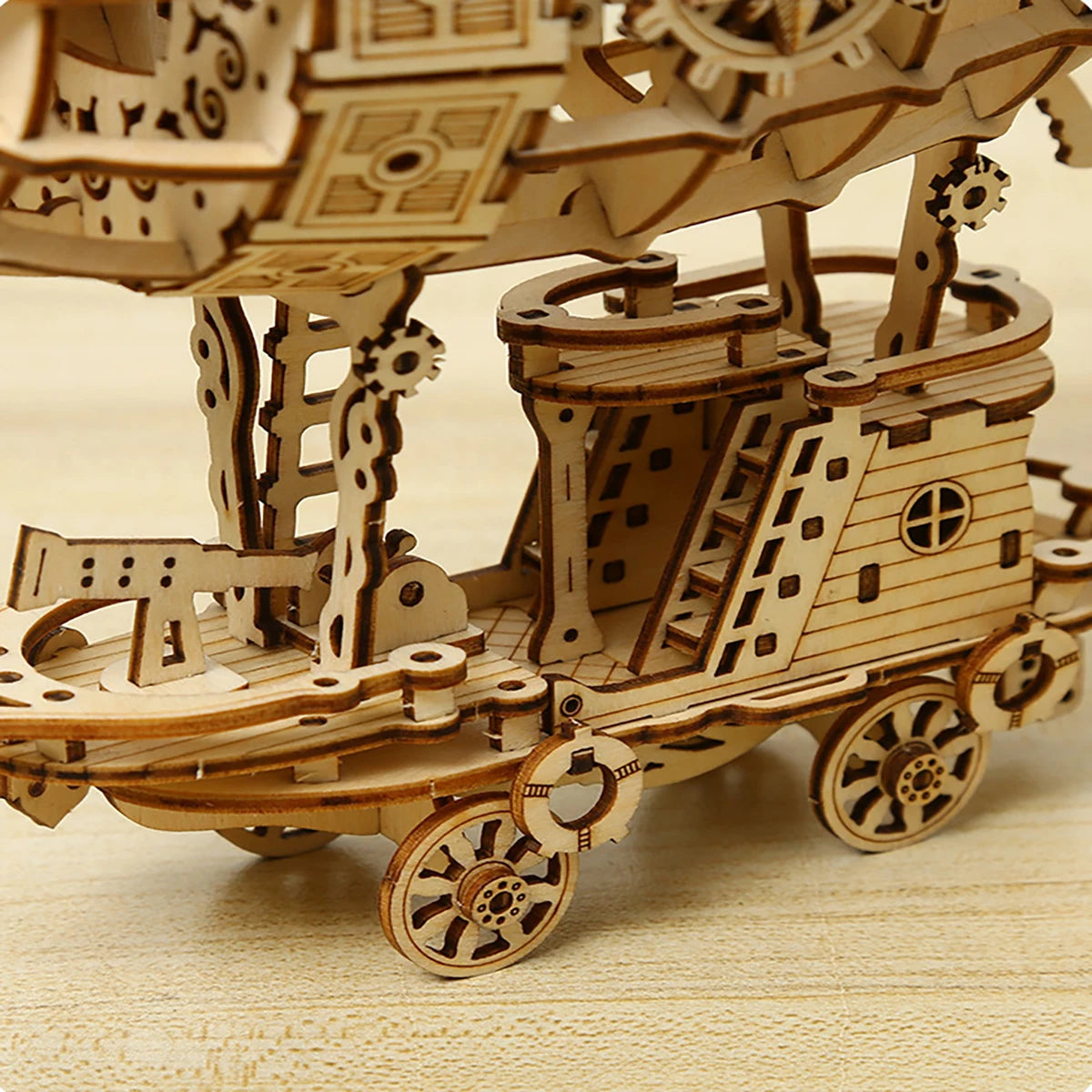 Dirigeable en bois, puzzle 3D à assembler – photo 4